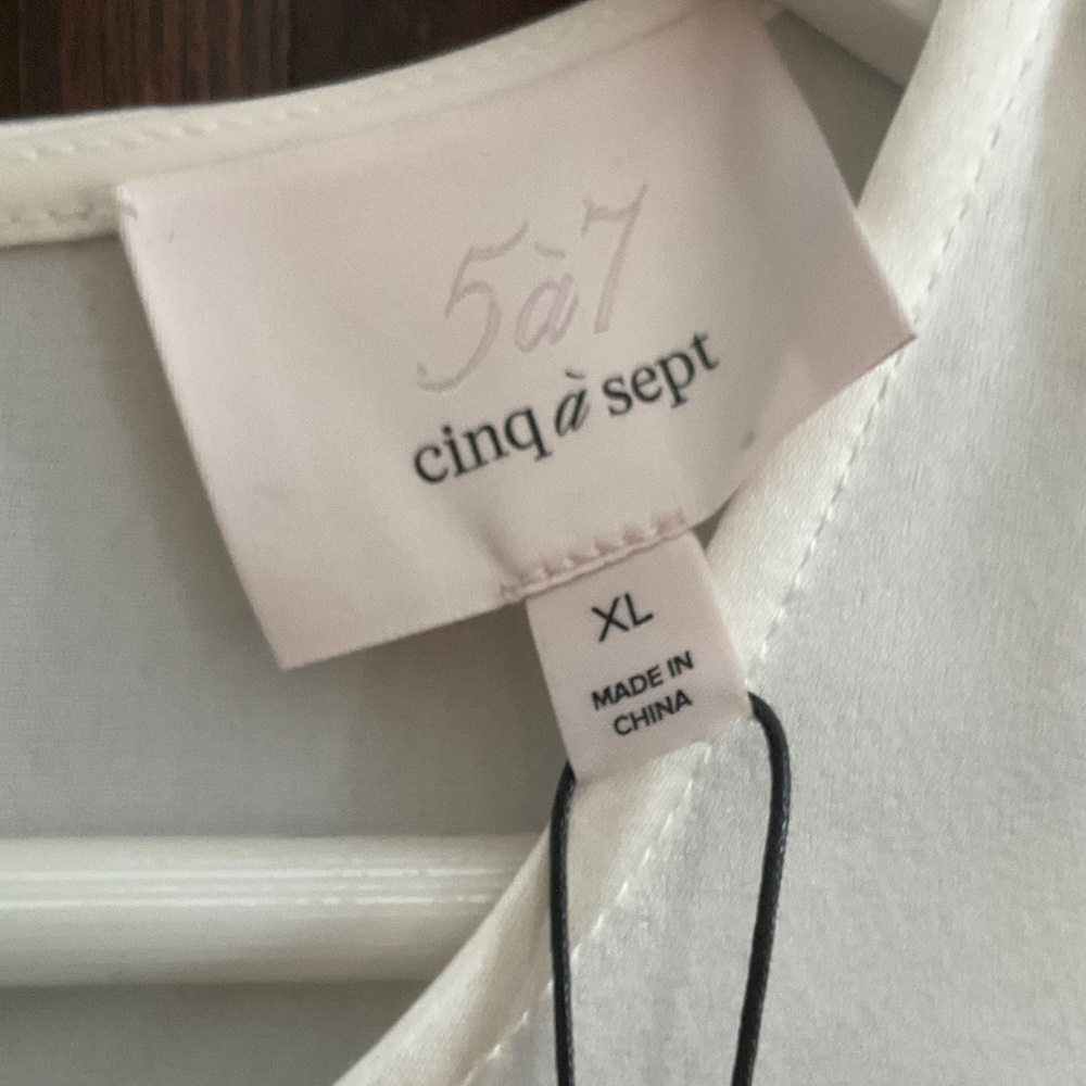 Cinq à Sept Charisse Ivory Satin Feather Top - Picture 5 of 6